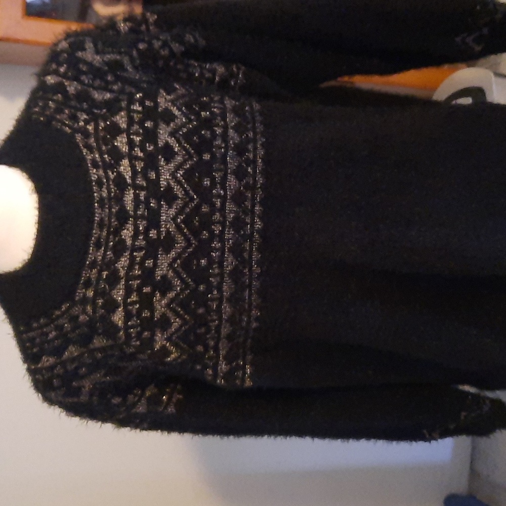 Womens massini sweater.